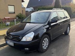 Schwarz Gebraucht 2009 Kia Carnival Van / Kleinbus | 3.800 € (Guter Preis)
