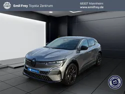 Grau Gebraucht 2024 Renault Mégane Iconic Limousine | 42.990 €