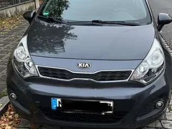 Gebraucht 2013 Kia Rio DREAM-TEAM Edition Limousine | 6.290 € (Etwas zu teuer)