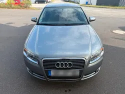 Silber Gebraucht 2006 Audi A4 Limousine | 3.500 € (Fairer Preis)