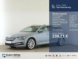 Patina grau Gebraucht 2022 Skoda Superb Style Kombi | 25.920 € (Guter Preis)