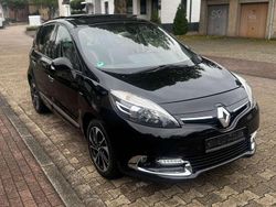 Sternenschwarz Gebraucht 2015 Renault Scénic III Bose Edition Van / Kleinbus | 6.399 € (Fairer Preis)