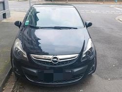 Schwarz Gebraucht 2011 Opel Corsa Satellite Kleinwagen | 1.950 € (Superpreis)