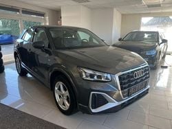 Grau Gebraucht 2024 Audi Q2 S-Line SUV | 25.900 € (Guter Preis)