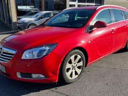Power rot Gebraucht 2012 Opel Insignia Sport Kombi | 1.990 € (Guter Preis)