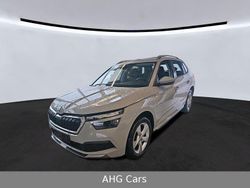 Grau Gebraucht 2020 Skoda Kamiq Style SUV | 20.400 € (Fairer Preis)