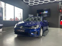 Blau Gebraucht 2018 VW Golf VII R-line Kombi | 8.900 € (Fairer Preis)