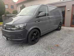Grau Gebraucht 2016 VW T6 Van | 12.900 € (Fairer Preis)