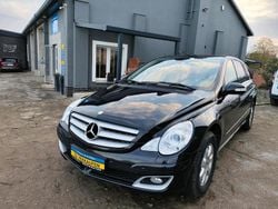 Schwarz Gebraucht 2007 Mercedes R350 Van / Kleinbus | 9.500 € (Fairer Preis)