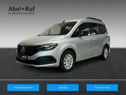 Helvinsilber Gebraucht 2023 Mercedes EQT200 Style Van / Kleinbus | 26.099 €