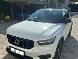Weiß Gebraucht 2018 Volvo XC40 R-Design SUV | 24.000 € (Teuer)