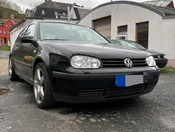 Schwarz Gebraucht 2002 VW Golf IV | 1.450 € (Guter Preis)