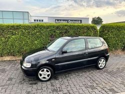 Schwarz Gebraucht 1996 VW Polo Conceptline Limousine | 1.100 € (Guter Preis)