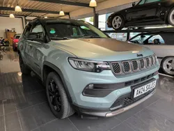 Grün Gebraucht 2022 Jeep Compass Limited SUV | 27.495 € (Etwas zu teuer)