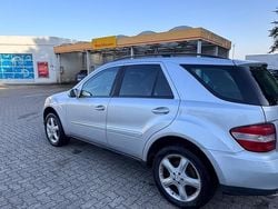 Grau Gebraucht 2006 Mercedes ML280 SUV | 4.000 € (Guter Preis)