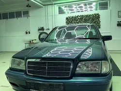 Blau Gebraucht 1999 Mercedes 220 Limousine | 5.500 €