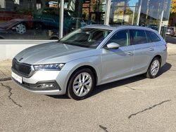 Brilliantsilber metallic Gebraucht 2021 Skoda Octavia First Edition Kombi | 18.990 € (Fairer Preis)