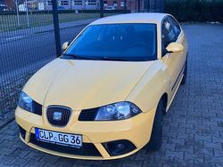 Gelb Gebraucht 2007 Seat Ibiza Sport Limousine | 2.250 € (Etwas zu teuer)