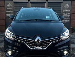 Violett Gebraucht 2017 Renault Scénic IV Initiale Paris Van / Kleinbus | 13.800 € (Fairer Preis)