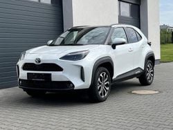 Platinumweiß Neu 2025 Toyota Yaris Hybrid Comfort Limousine | 27.480 € (Etwas zu teuer)