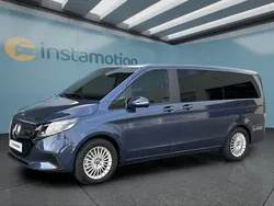 Blau Gebraucht 2024 Mercedes EQV300 Van / Kleinbus | 55.199 € (Teuer)