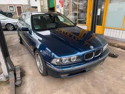 Blau Gebraucht 1999 BMW 540 Kombi | 9.950 €