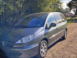 Grau Gebraucht 2010 Peugeot 807 Van / Kleinbus | 3.499 € (Superpreis)