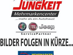 Grau Gebraucht 2017 VW Touran Highline Van / Kleinbus | 18.490 € (Guter Preis)