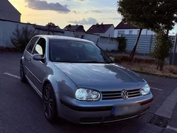 Silber Gebraucht 2002 VW Golf IV Kleinwagen | 2.400 € (Teuer)
