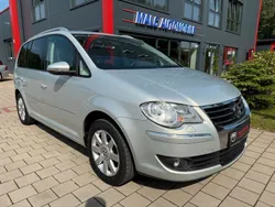 Silber Gebraucht 2010 VW Touran Highline Van / Kleinbus | 6.999 € (Superpreis)