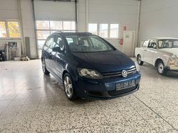 Blau Gebraucht 2011 VW Golf Plus Cross Comfortline Van / Kleinbus | 5.990 € (Fairer Preis)