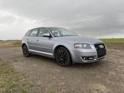 Grau Gebraucht 2004 Audi A3 Sportback Kleinwagen | 3.900 € (Teuer)