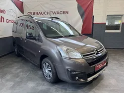 Braun Gebraucht 2016 Citroën Berlingo XTR Van / Kleinbus | 8.990 € (Fairer Preis)