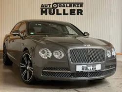 Grau Gebraucht 2014 Bentley Flying Spur Mulliner Limousine | 69.900 € (Teuer)