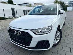 Weiß Gebraucht 2020 Audi A1 Sportback Comfort Kleinwagen | 12.980 €