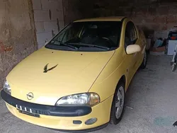 Gelb Gebraucht 2000 Opel Tigra Coupé | 1.150 € (Guter Preis)