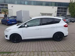Weiß Gebraucht 2012 Ford C-MAX Titanium Van / Kleinbus | 7.150 € (Fairer Preis)