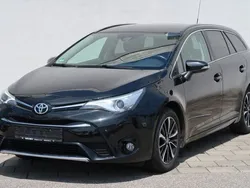 Schwarz Gebraucht 2018 Toyota Avensis Multidrive S Kombi | 17.900 € (Fairer Preis)