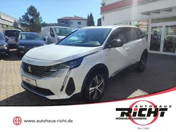 Lack weiss perlglänzend/metall Gebraucht 2023 Peugeot 5008 Allure Van / Kleinbus | 23.890 € (Fairer Preis)