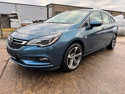 Blau Gebraucht 2016 Opel Astra Kombi | 6.899 € (Fairer Preis)