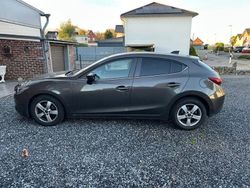 Braun Gebraucht 2014 Mazda 3 Center-Line Limousine | 11.500 € (Fairer Preis)