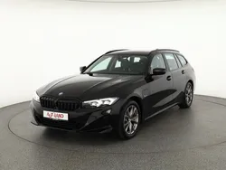 Schwarz Gebraucht 2023 BMW 330e Sport Line Kombi | 33.490 € (Guter Preis)