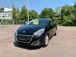 Schwarz Gebraucht 2018 Peugeot 208 Active Kleinwagen | 7.950 € (Fairer Preis)