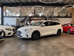 Weiß Gebraucht 2018 Ford Focus Cool & Connect Kombi | 10.990 € (Fairer Preis)