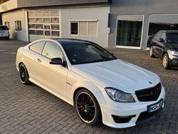 Weiß Gebraucht 2011 Mercedes C63 AMG AMG Coupé | 51.000 € (Fairer Preis)