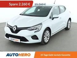 Weiß Gebraucht 2021 Renault Clio V Intens Limousine | 13.000 € (Fairer Preis)