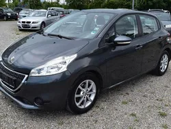 Grau Gebraucht 2013 Peugeot 208 Active Kleinwagen | 3.890 € (Etwas zu teuer)
