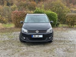 Schwarz Gebraucht 2014 VW Touran Cross Van / Kleinbus | 8.950 € (Guter Preis)