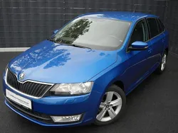 Blau Gebraucht 2017 Skoda Rapid Drive Limousine | 9.999 € (Fairer Preis)