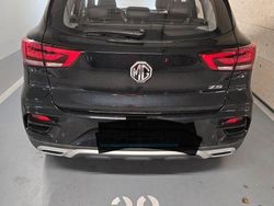 Schwarz Gebraucht 2024 MG ZS Luxury SUV | 16.700 € (Superpreis)
